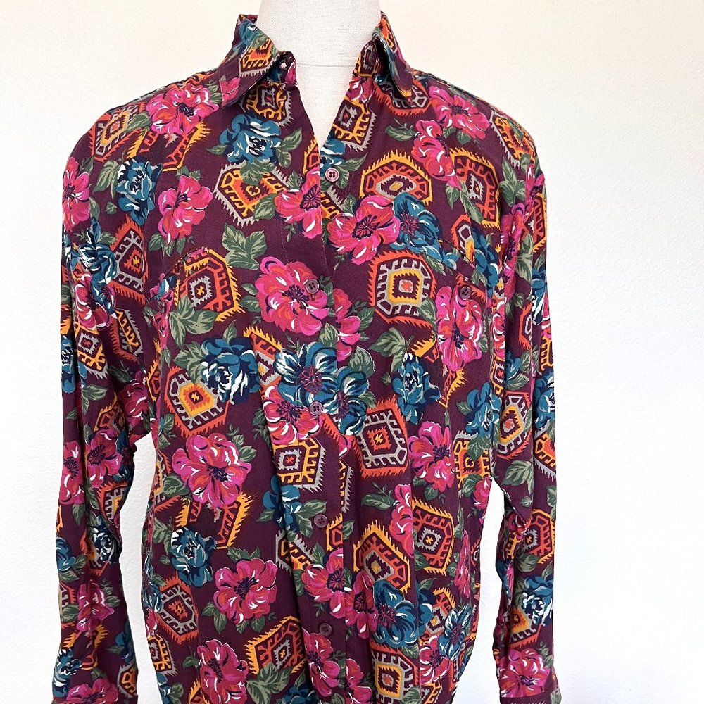 NWT 90's Funky Floral Aztec Long Sleeve Shirt - Size Medium - Ilio